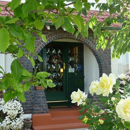 Highway House Bed And Breakfast Oamaru Ngoại thất bức ảnh
